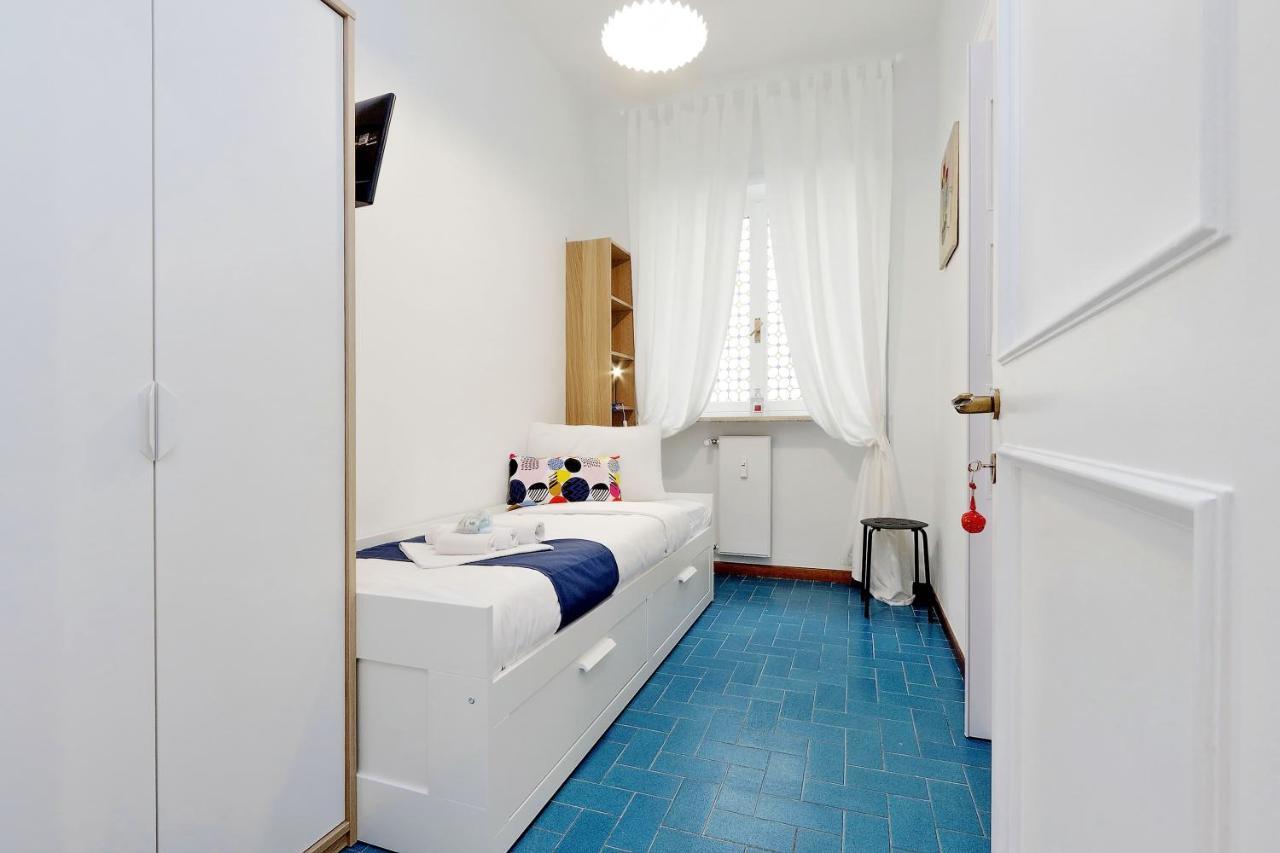 Ych-trastevere Cozy Flat For 8 People Lägenhet